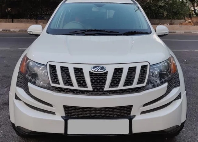 Mahindra XUV500 W8 4WD full