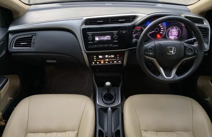 Honda City i-DTEC SV full