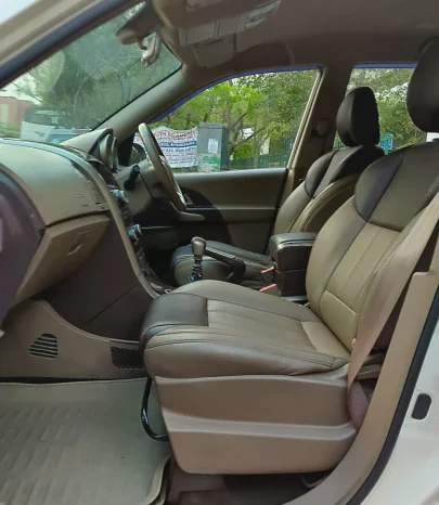 Mahindra XUV500 W8 4WD full