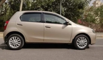 Toyota Etios Liva 1.2 VX full