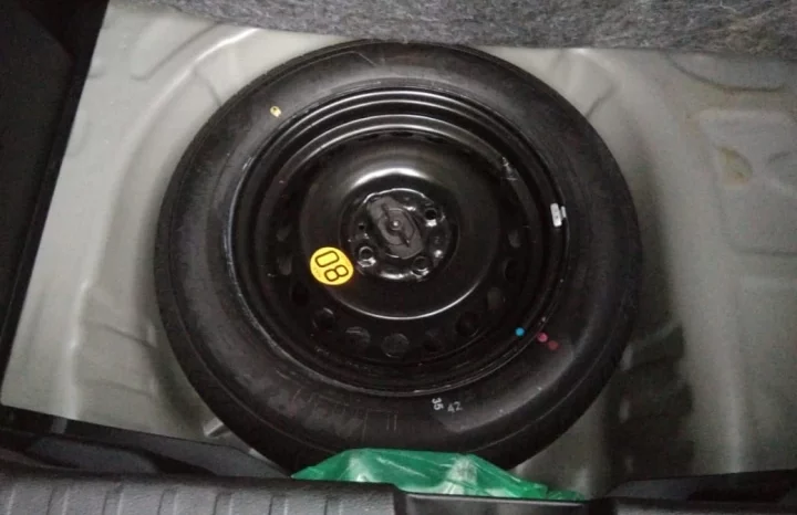 Toyota Glanza V full