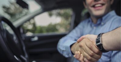 Pros and Cons of Buying a Used Car from a Dealer V/S an Individual Seller